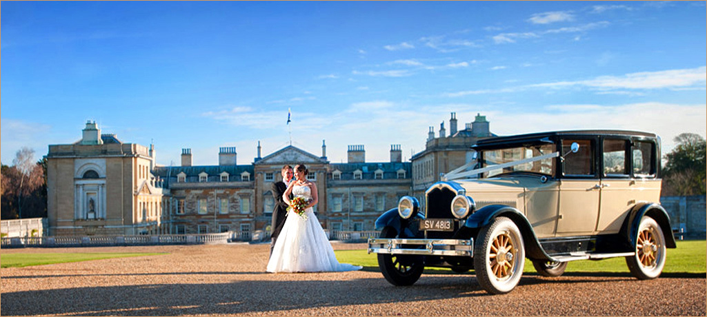 sculpture gallery wedding photographer
